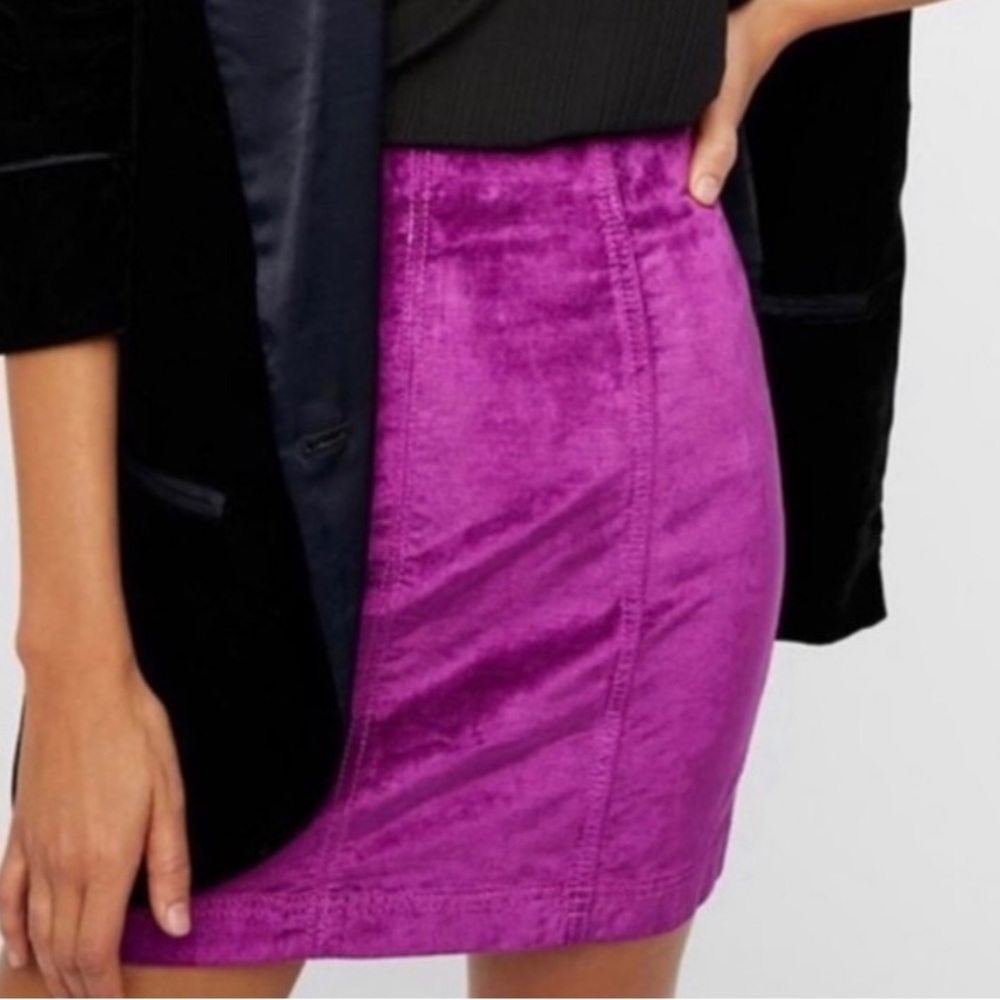 Free People Skirt- mini- velvet- pink